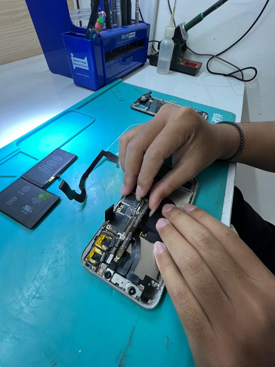 Charging & Port
